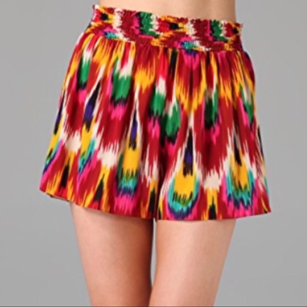 Alice + Olivia Ikat Tribal Wave Print Silk Shorts, Size S